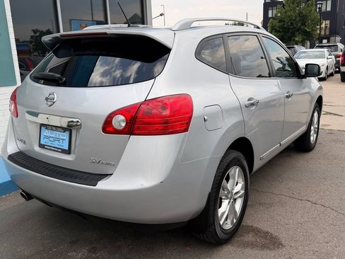 Used 2012 Nissan Rogue SV AWD/4WD image 2