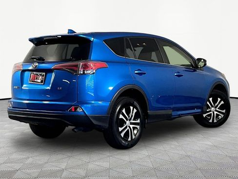 Used 2018 Toyota RAV4 LE w/ All Weather Liner Package FWD image 6