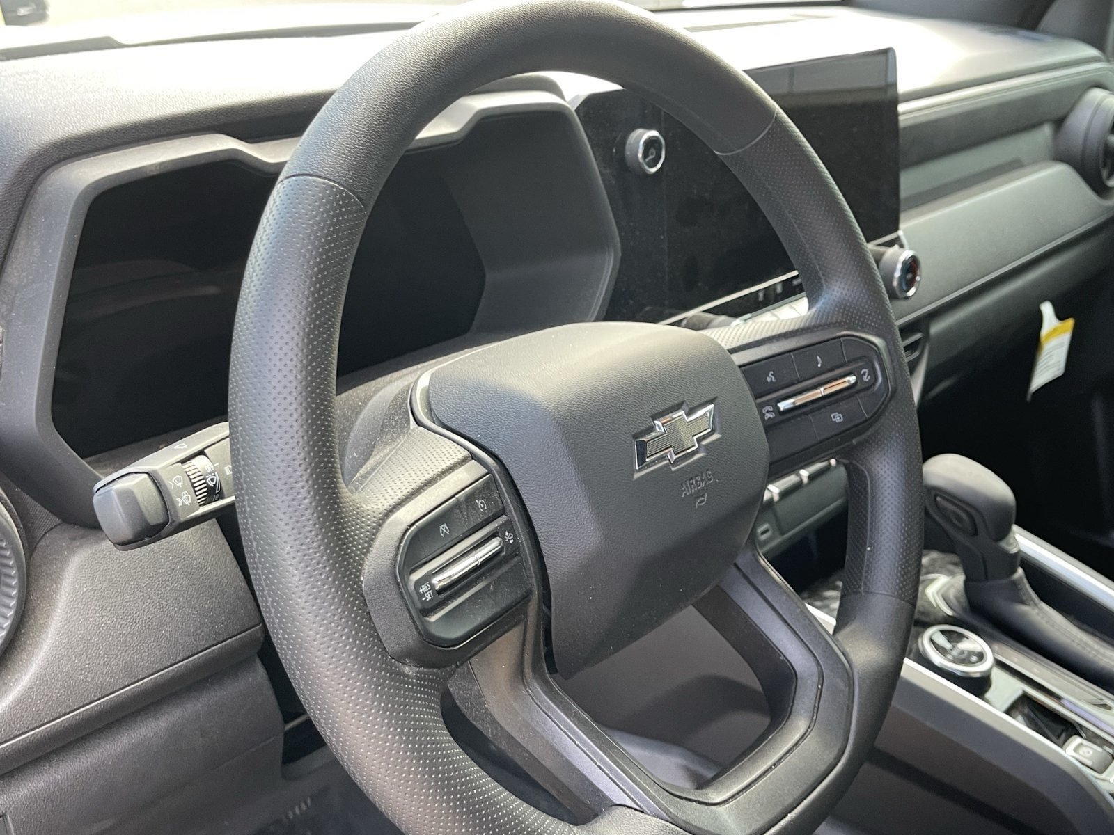 Used 2024 Chevrolet Colorado Trail Boss w/ Advanced Trailering Package AWD/4WD image 12
