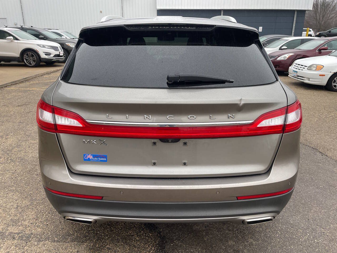 Used 2016 Lincoln MKX Reserve w/ Climate Package FWD image 6