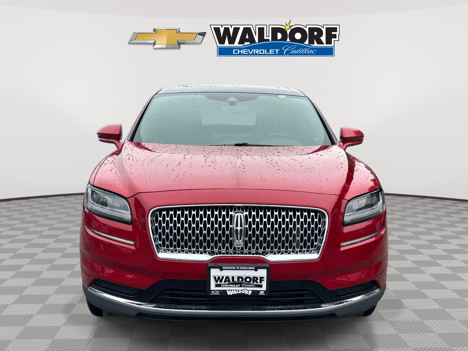 Used 2021 Lincoln Nautilus Reserve AWD/4WD image 2