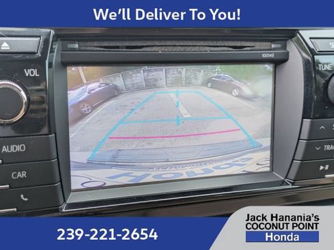 Used 2015 Toyota Corolla LE FWD image 23