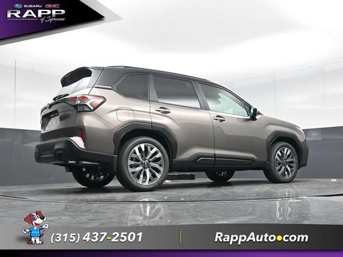 Used 2025 Subaru Forester Touring AWD/4WD image 32