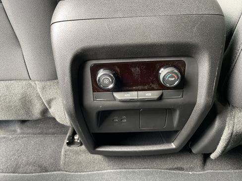 New 2026 Chevrolet Traverse LT image 55