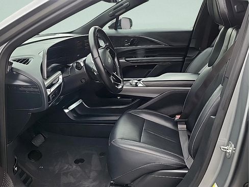 Certified 2024 Cadillac Lyriq Luxury AWD/4WD image 13