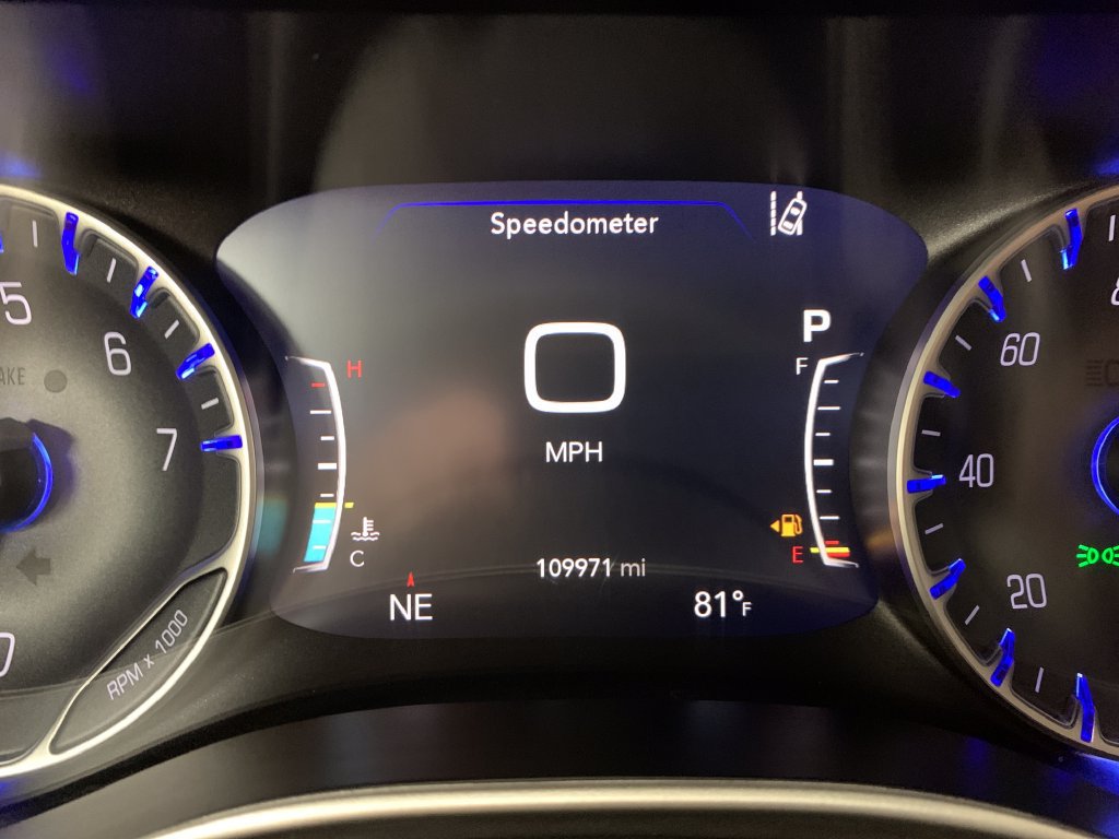 Used 2023 Chrysler Pacifica Touring-L w/ Uconnect Theater Family Group AWD/4WD image 34