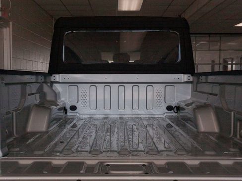 Certified 2023 Jeep Gladiator Mojave w/ Trailer Tow Package image 8