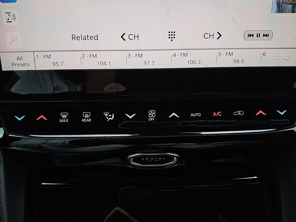 New 2026 Jeep Grand Cherokee Altitude RWD image 22
