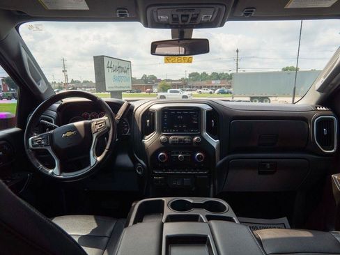 Used 2021 Chevrolet Silverado 2500 LT w/ Texas Edition AWD/4WD image 16