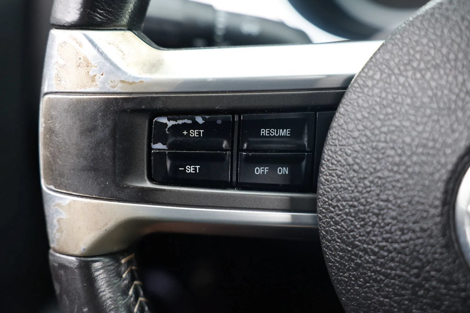 Used 2012 Ford Mustang Premium w/ Electronics Pkg RWD image 27
