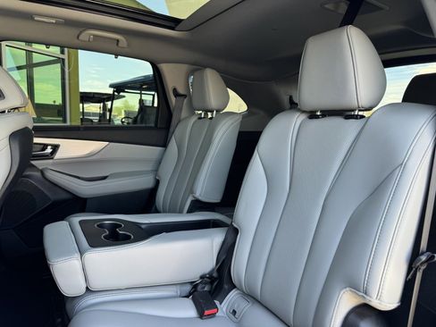 Used 2022 Acura MDX FWD w/ Technology Package image 39