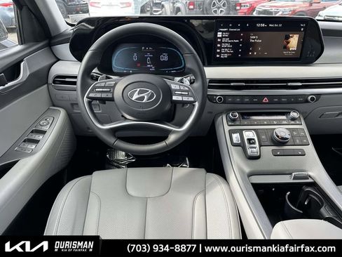 Used 2023 Hyundai Palisade SEL image 3
