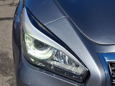 Used 2017 INFINITI Q70 L 3.7 AWD/4WD image 10