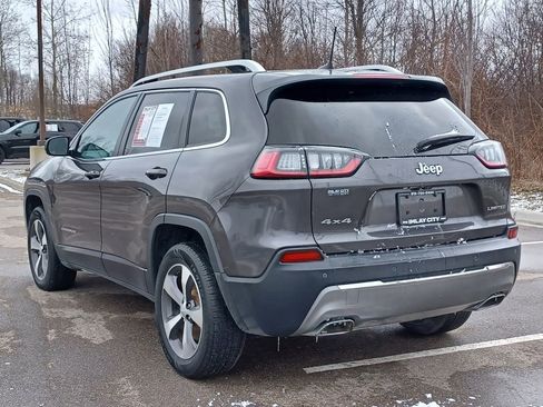 Used 2020 Jeep Cherokee Limited image 3
