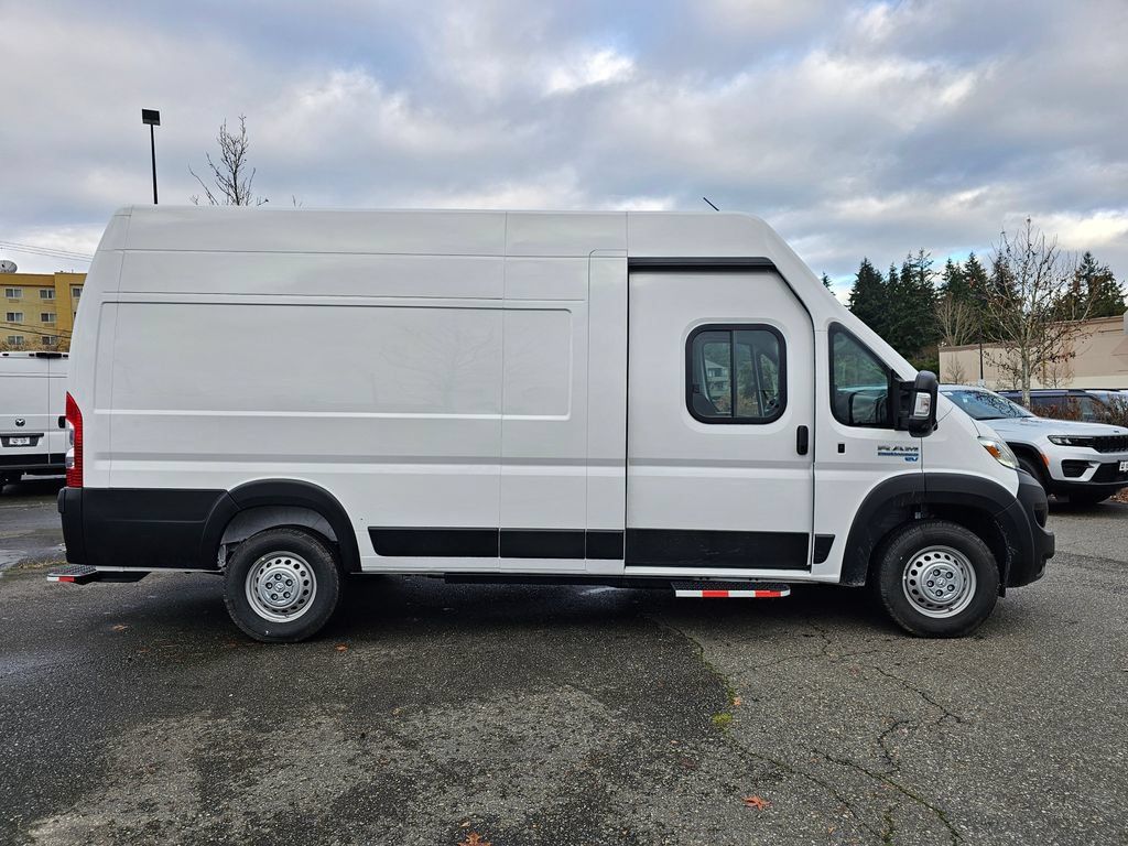 New 2024 RAM ProMaster 3500 w/ Delivery Van Package FWD image 3