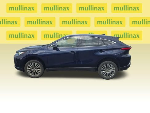 Used 2021 Toyota Venza XLE w/ Carpet Mat Package (TMS) AWD/4WD image 9