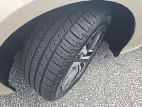 Used 2019 Honda Accord EX image 30