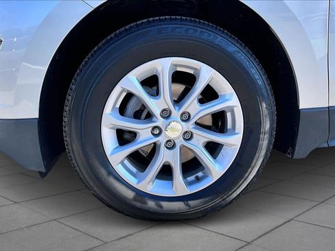 Used 2019 Chevrolet Equinox LS image 9