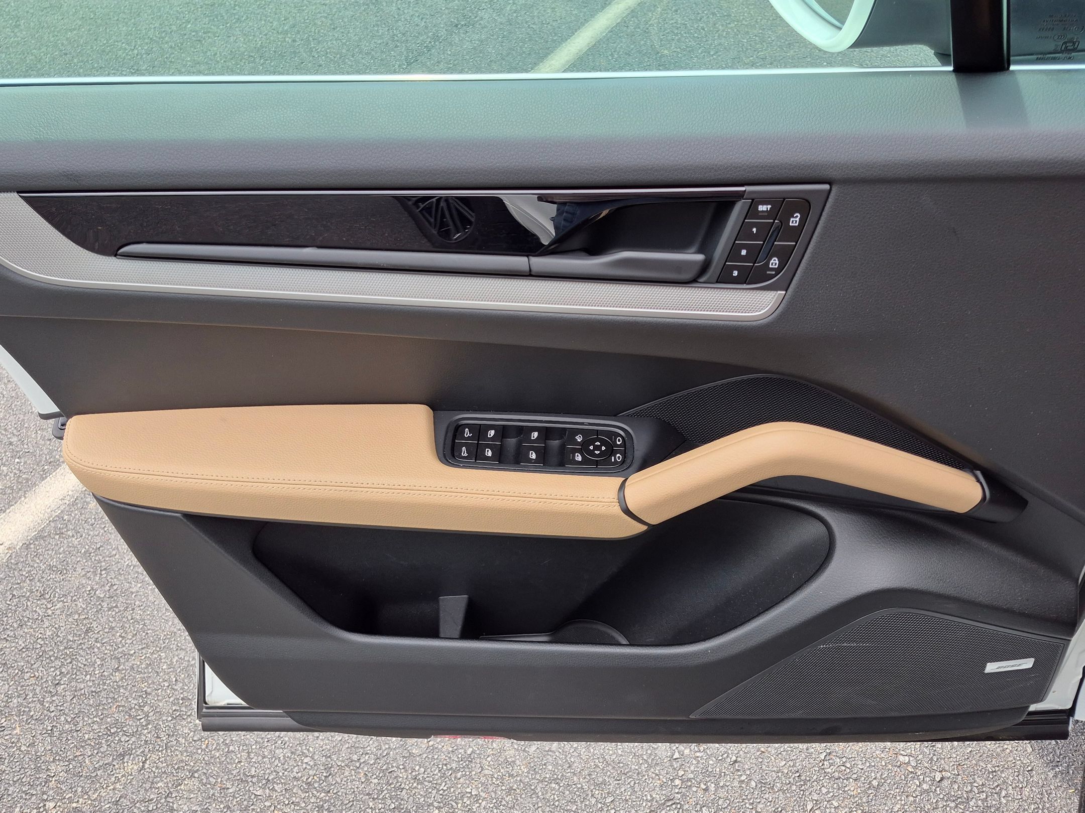 Certified 2026 Porsche Cayenne AWD/4WD image 22