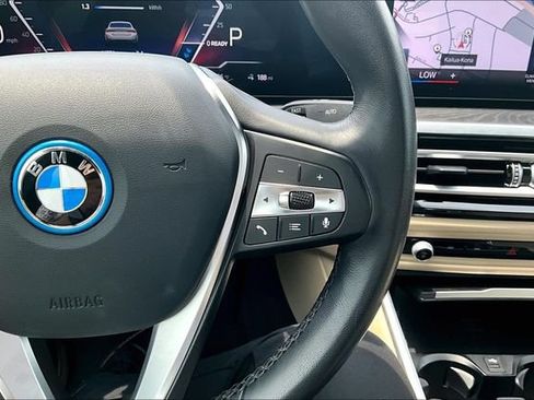 Used 2023 BMW i4 eDrive35 RWD image 21