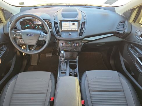 Used 2019 Ford Escape SE image 14