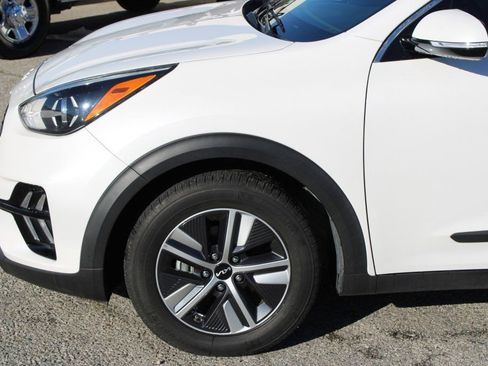 Used 2022 Kia Niro EX Premium image 7