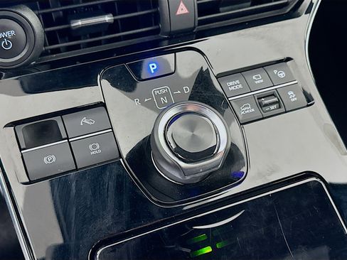 Used 2023 Subaru Solterra AWD image 24