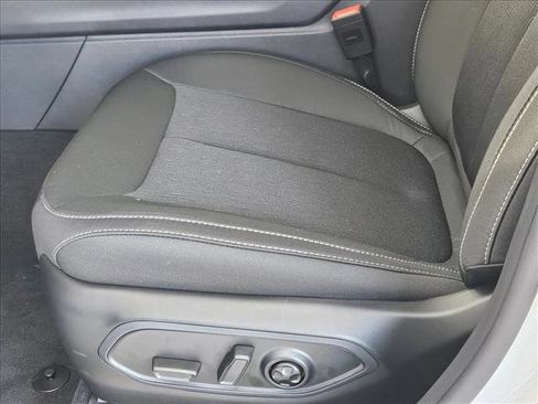 New 2025 Jeep Grand Cherokee Laredo X image 4