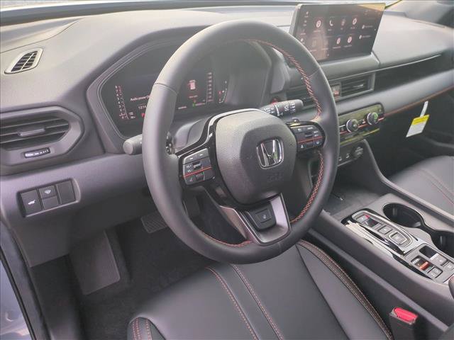 New 2026 Honda Pilot TrailSport image 3