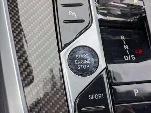 Used 2025 BMW X5 M60i image 19