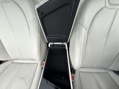 Used 2024 Genesis G70 2.5T RWD image 21