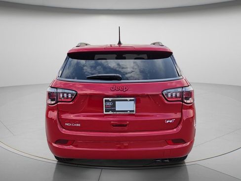 Used 2022 Jeep Compass Limited AWD/4WD image 5