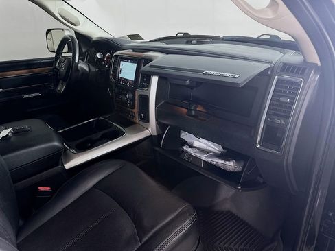 Used 2018 RAM 2500 Laramie w/ Convenience Group image 31