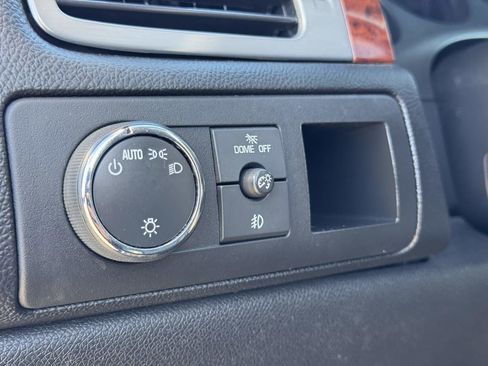 Used 2013 Chevrolet Suburban LTZ image 51