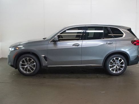 Used 2025 BMW X5 xDrive40i w/ Climate Comfort Package AWD/4WD image 7