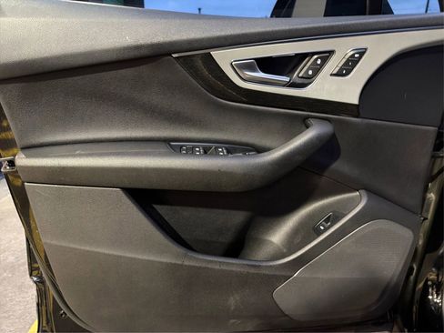 Used 2019 Audi Q7 2.0T Premium w/ Cold Weather Package image 19