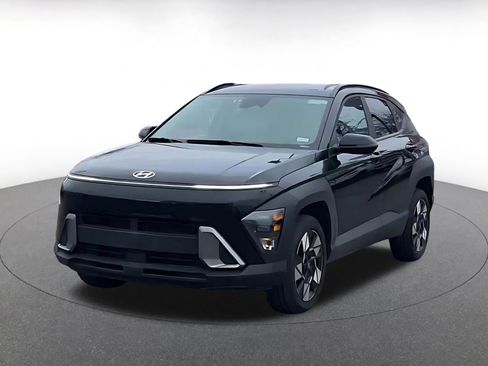 Used 2025 Hyundai Kona SEL image 7