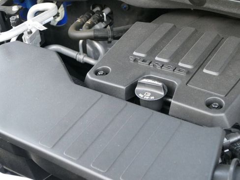 Used 2025 Chevrolet Silverado 1500 LT image 29