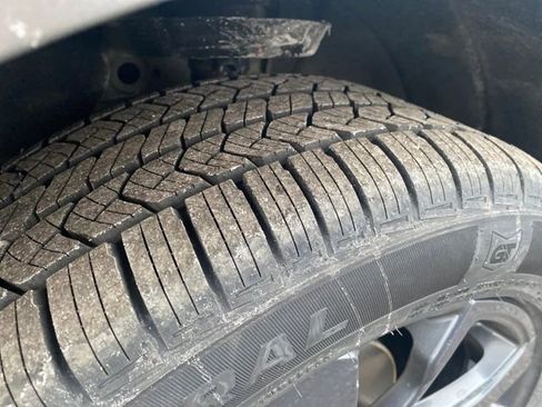 Certified 2023 Chevrolet Equinox RS w/ LPO, Floor Liner Package image 27