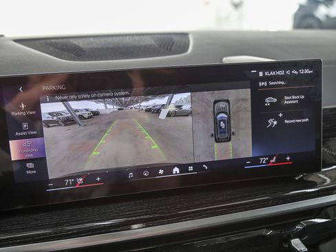 Certified 2025 BMW X7 xDrive40i w/ M Sport Package AWD/4WD image 26