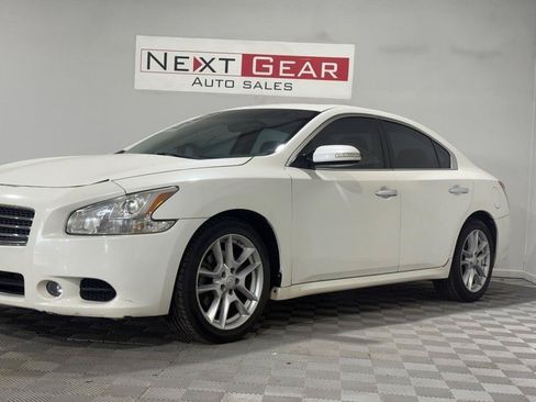 Used 2010 Nissan Maxima 3.5 SV w/ Cold Pkg FWD image 4