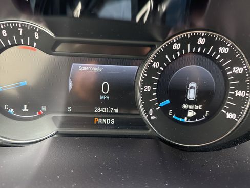 Used 2017 Ford Explorer Platinum image 15