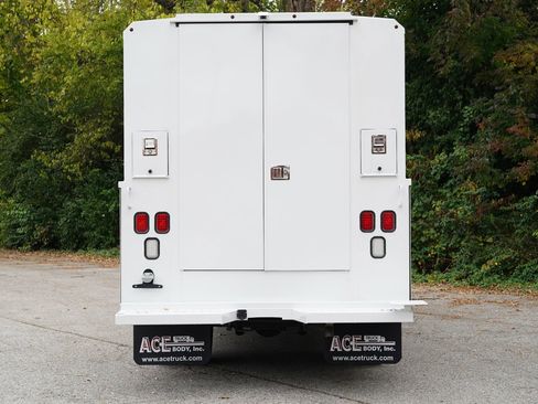 Used 2023 Mercedes-Benz Sprinter 3500 image 11