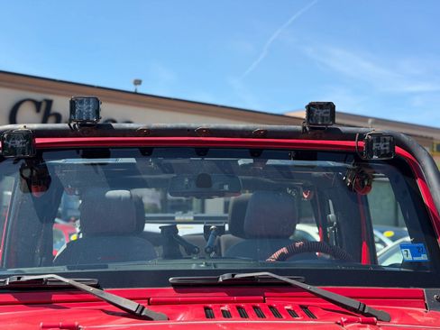 Used 2014 Jeep Wrangler Unlimited Rubicon w/ Connectivity Group AWD/4WD image 26