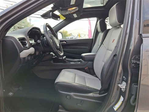Used 2024 Dodge Durango GT image 11