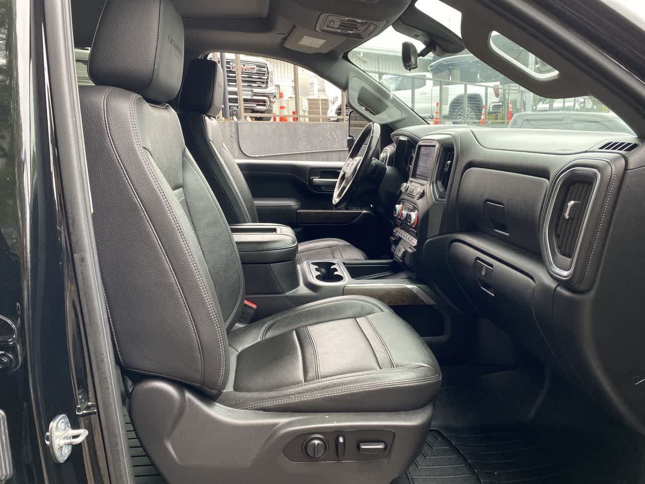 Used 2020 GMC Sierra 3500 Denali w/ Denali Ultimate Package AWD/4WD image 18