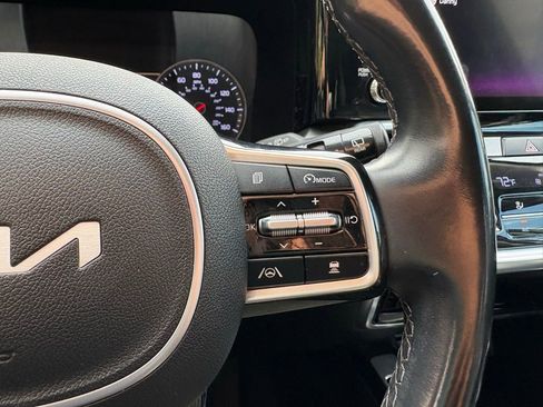 Used 2022 Kia Sorento SX image 18