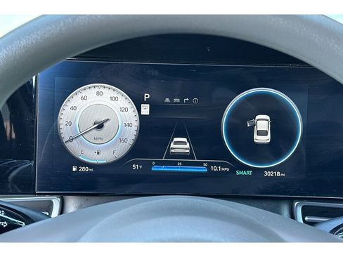 Used 2024 Hyundai Elantra SEL image 28