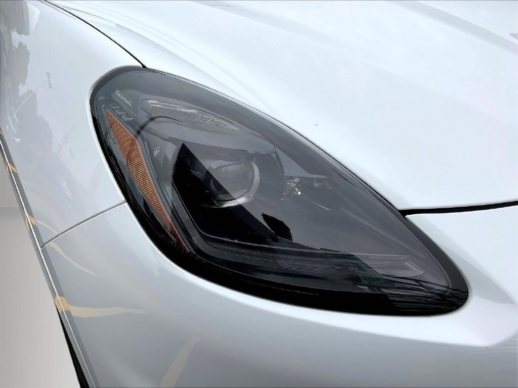 Used 2023 Maserati Grecale Modena AWD/4WD image 31