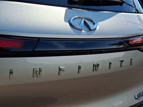 Certified 2025 INFINITI QX60 Luxe AWD/4WD image 32